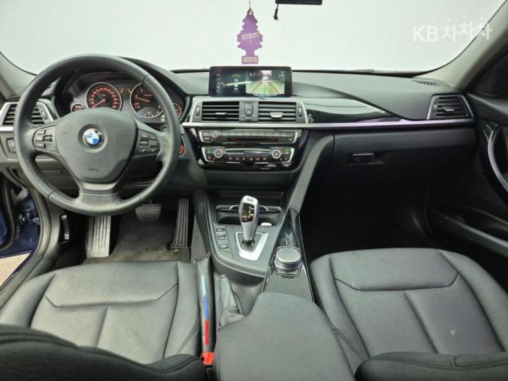BMW 3 Series New 320d F30 6