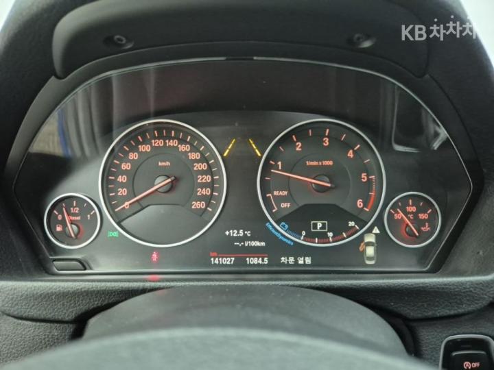 BMW 3 Series New 320d F30 8