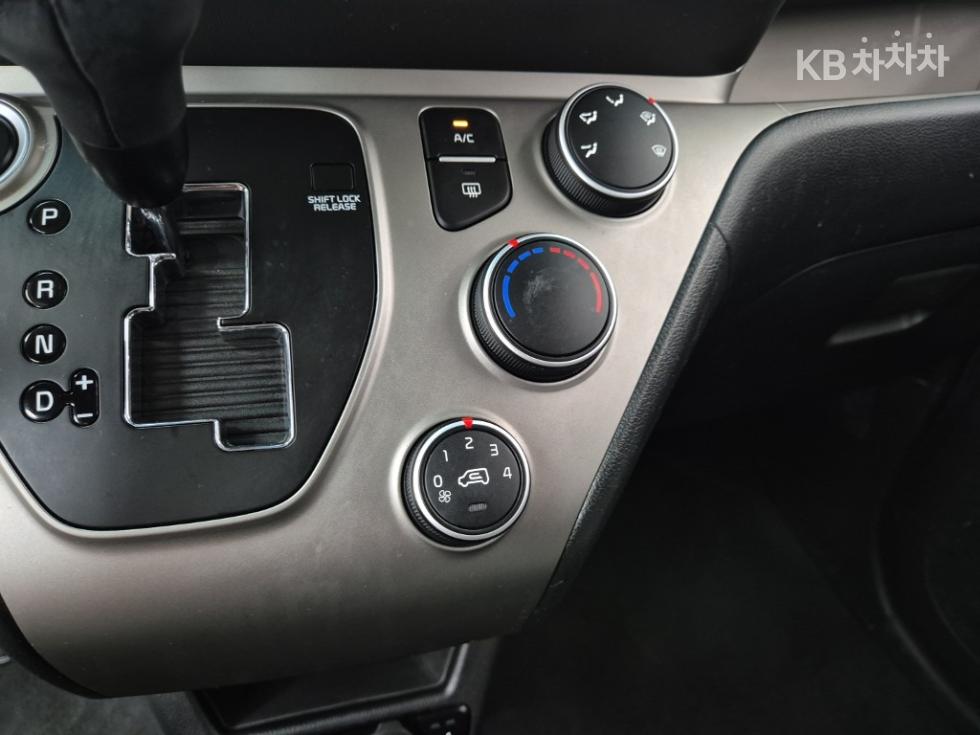 2019 - kia ray