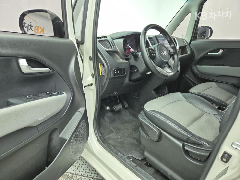 2019 - kia ray