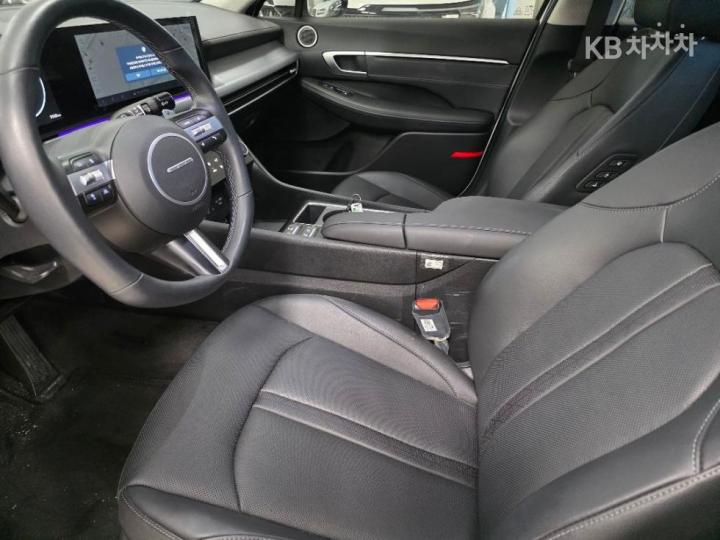 Hyundai Sonata The Edge DN8 1.6 Turbo Exclusive 8