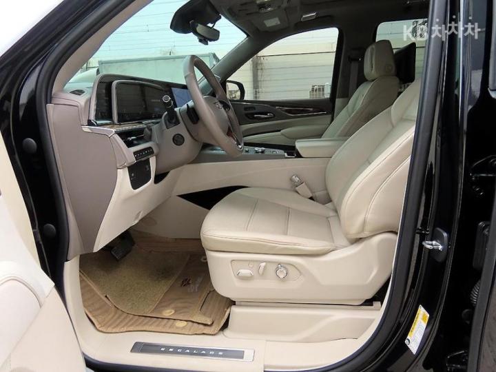 Cadillac Escalade 6.2 V8 Sport Platinum 6