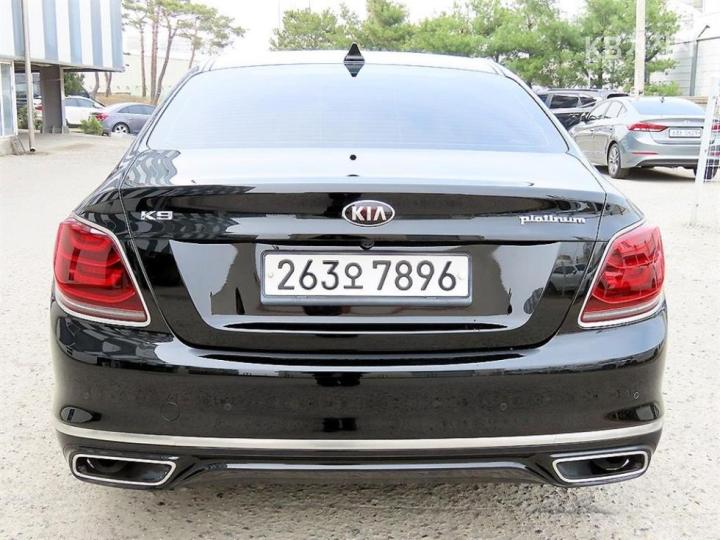 Kia K9 The 3.3 GDI AWD Base Type 5