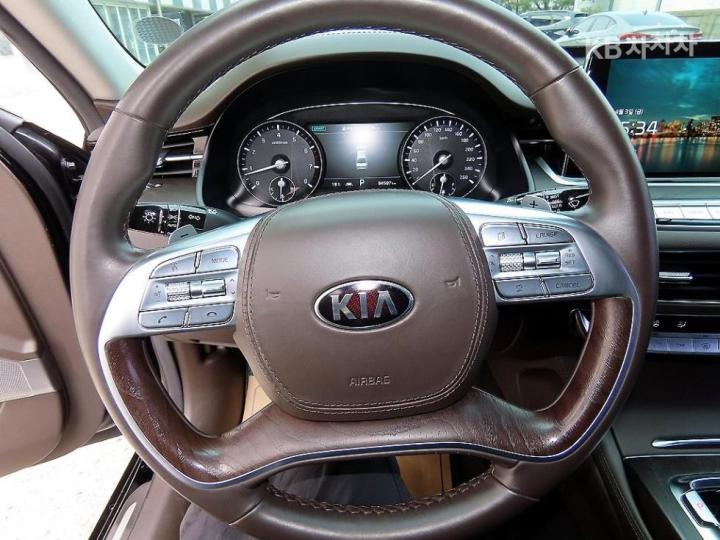 Kia K9 The 3.3 GDI AWD Base Type 9