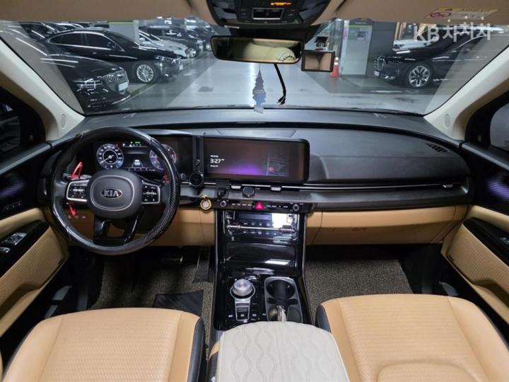 Kia Carnival D2.2 Signature 6