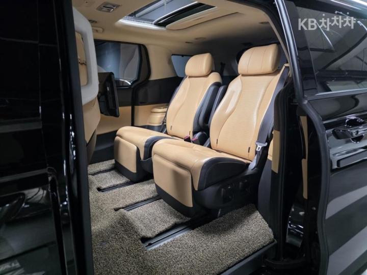 Kia Carnival D2.2 Signature 9