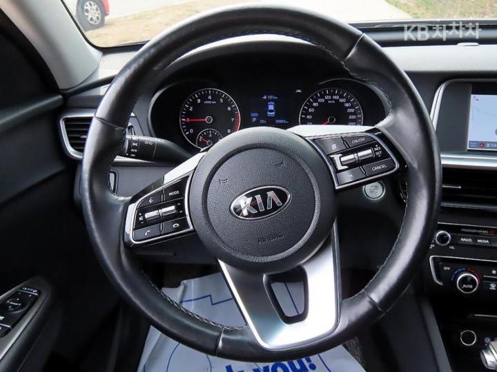 Kia K5 2.0 Gasoline Prestige 8