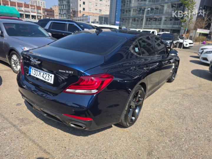 Genesis G70 SPORT 3.3T SPORT AWD Prestige 6