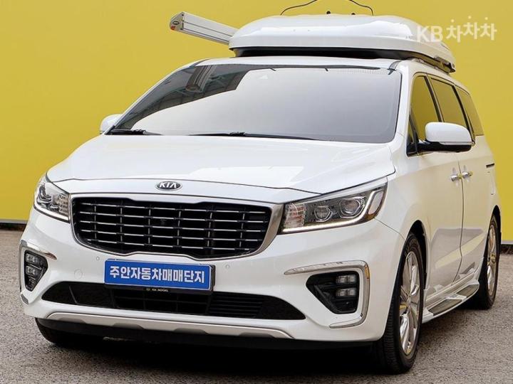 Kia Carnival 2.2 Diesel Limousine President 3