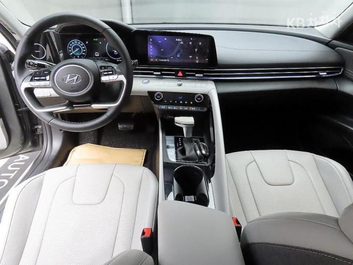 Hyundai Avante CN7 1.6 Gasoline Inspiration 8