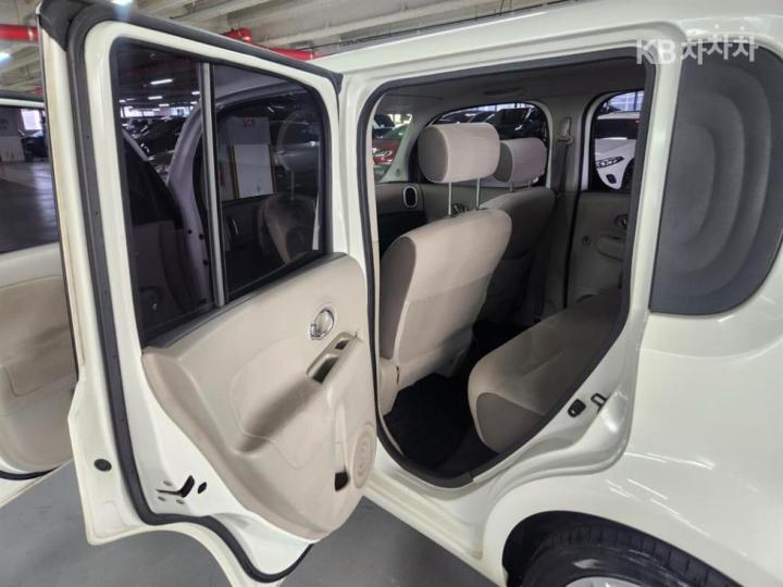 Nissan Cube 1.8 SL CVT 8
