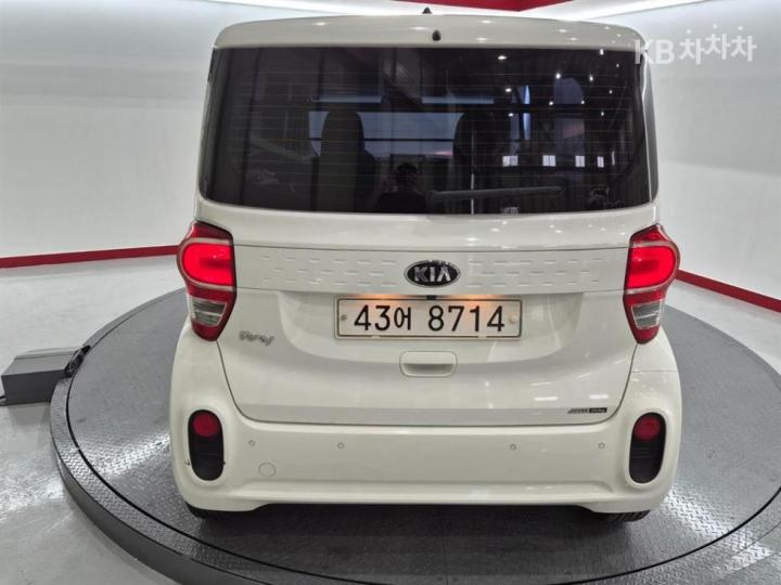 Kia Ray Van 1.0 Gasoline Van Premium Type 6