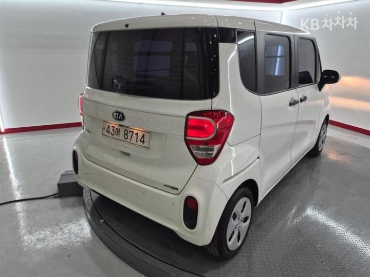 Kia Ray Van 1.0 Gasoline Van Premium Type 7