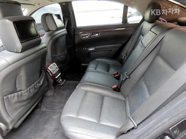 Mercedes-Benz S-Class New S550 W221 7