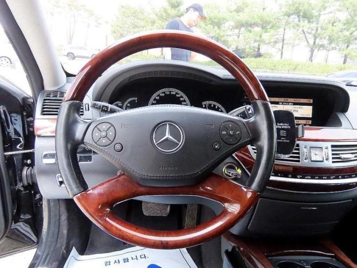 Mercedes-Benz S-Class New S550 W221 9