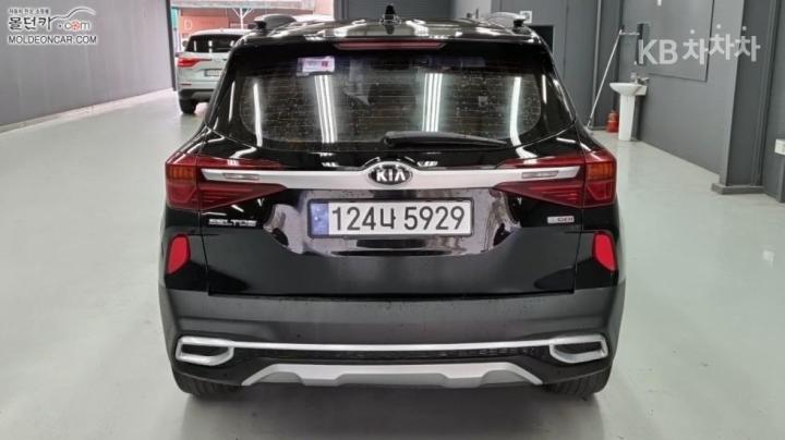 Kia Seltos 1.6 Gasoline Turbo 2WD Prestige 5