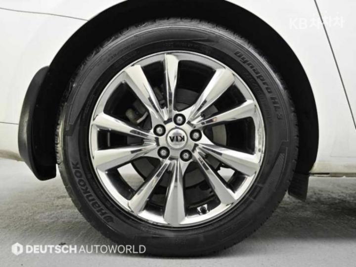 Kia Carnival 2.2 Diesel Noblesse Special 7