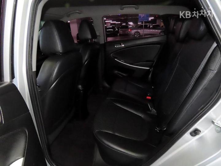 Hyundai Accent New Wit 1.6 GDi Premium 8