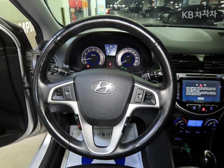 Hyundai Accent New Wit 1.6 GDi Premium 9