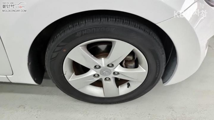 Hyundai Avante MD M16 GDI New 7