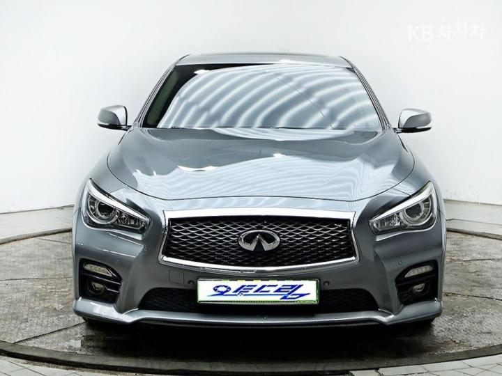 Infiniti Q50 3.5 S Hybrid Essence