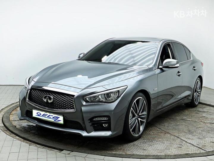 Infiniti Q50 3.5 S Hybrid Essence 3