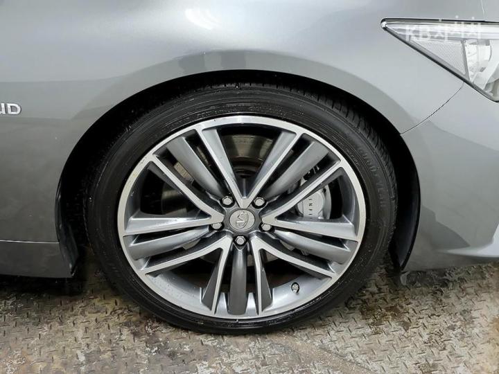 Infiniti Q50 3.5 S Hybrid Essence 9