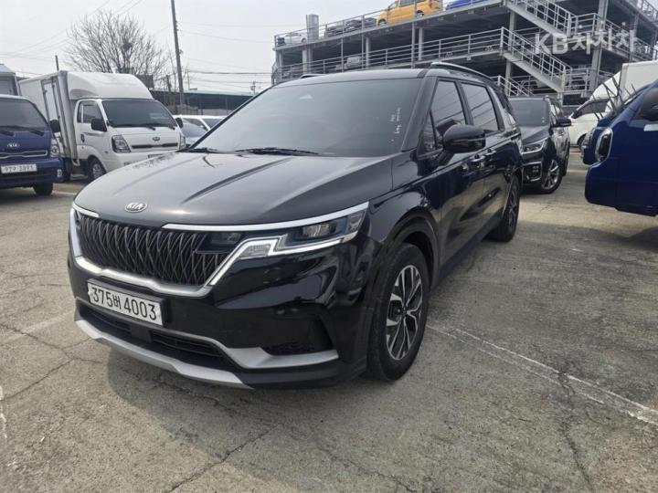 Kia Carnival D2.2 Prestige 3