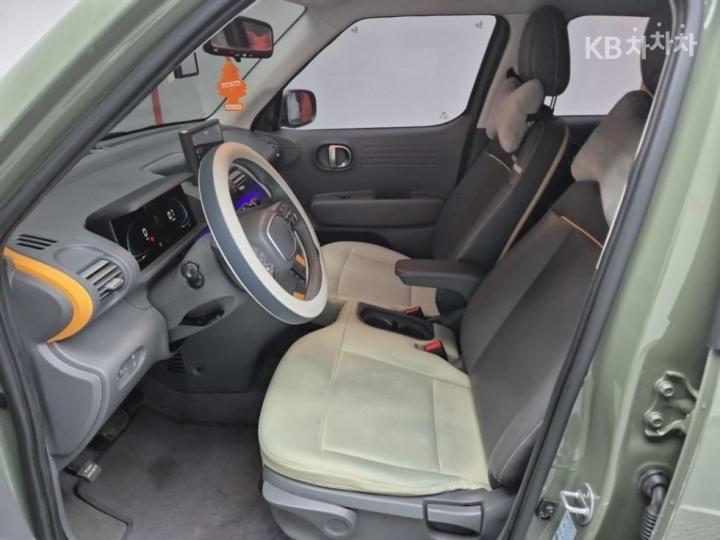 Hyundai Casper 1.0 Gasoline The Essential 8