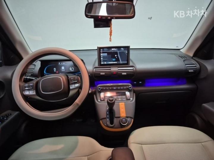 Hyundai Casper 1.0 Gasoline The Essential 6