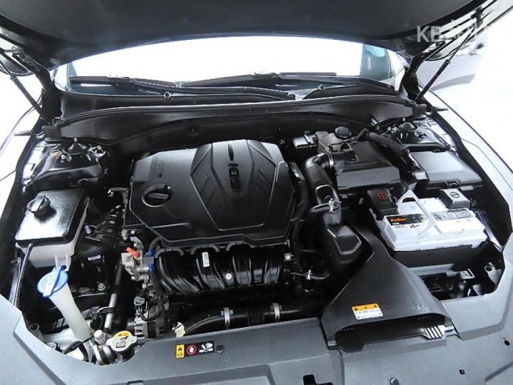 Hyundai Grandeur 2.5 Exclusive 8