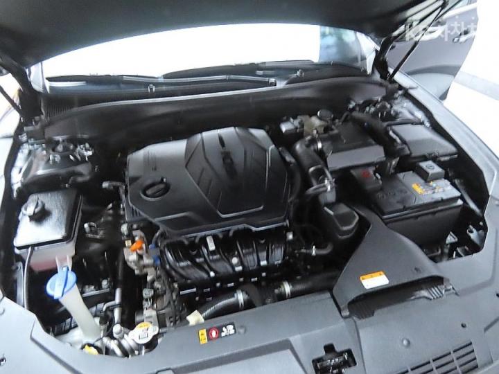 Hyundai Grandeur 2.5 Premium Choice 8