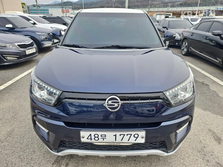 KG Mobility (Ssangyong) Tivoli Gasoline VX 2