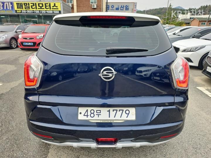 KG Mobility (Ssangyong) Tivoli Gasoline VX 4