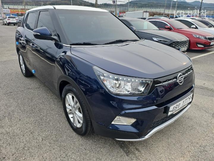KG Mobility (Ssangyong) Tivoli Gasoline VX 9