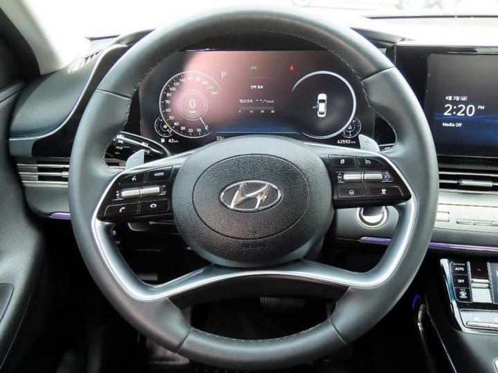 Hyundai Grandeur 2.5 LeBlanc 8