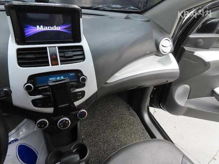 Chevrolet Spark LPGi LT Base Type 8