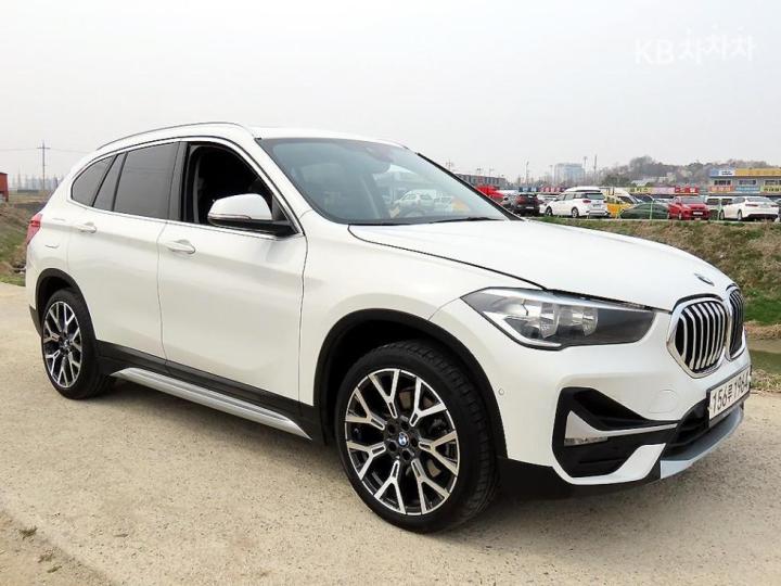BMW X1 F48 xDrive 20i M Sport Package 3