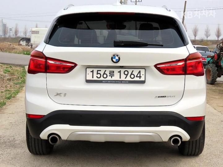BMW X1 F48 xDrive 20i M Sport Package 5