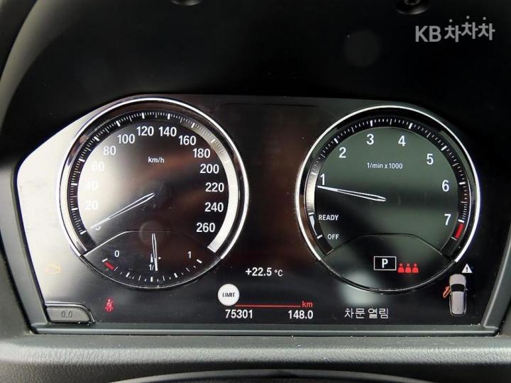 BMW X1 F48 xDrive 20i M Sport Package 9