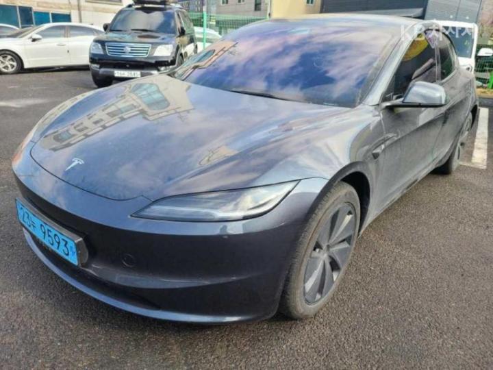 Tesla Model 3 Highland RWD 3