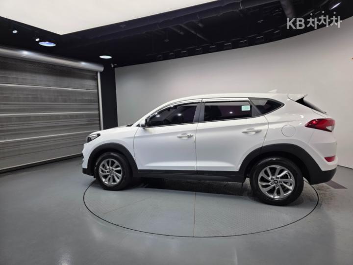 Hyundai Tucson Diesel e-VGT R 2.0 4WD Style 7
