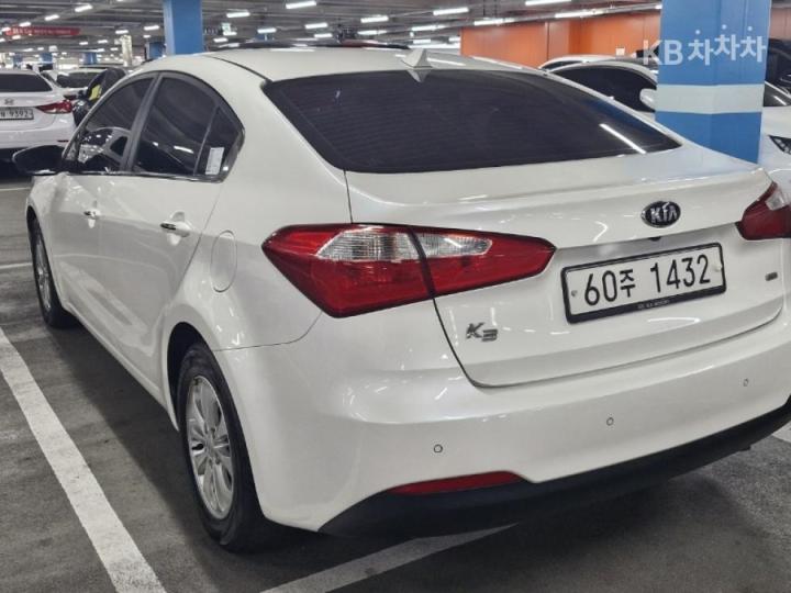 Kia K3 Luxury 4
