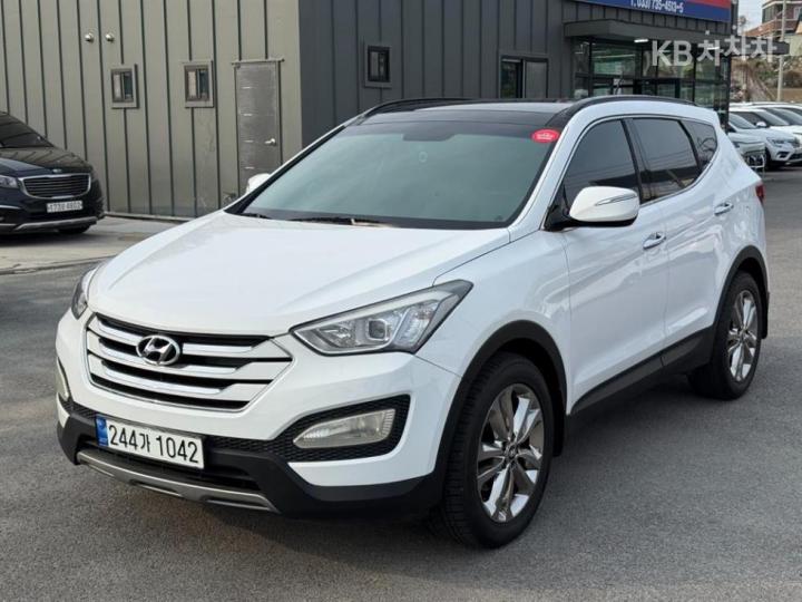 Hyundai Santa Fe DM R2.0 2WD PREMIUM Base Type 4