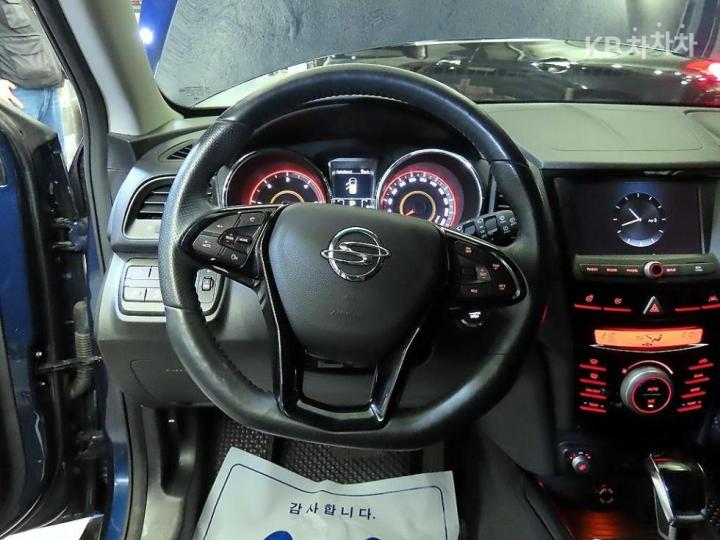 KG Mobility (Ssangyong) Tivoli Air 4WD RX 9