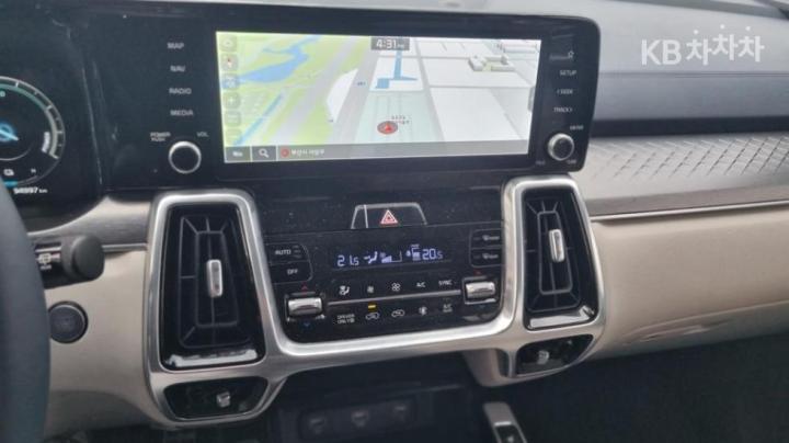 Kia Sorento Hybrid 1.6 HEV Signature 8