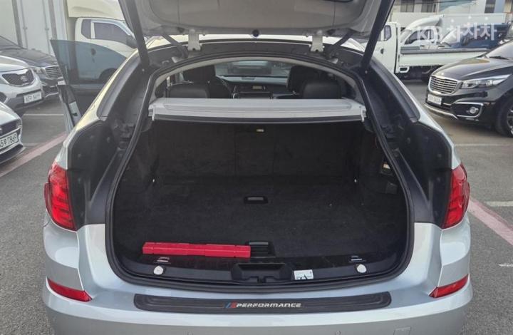 BMW Gran Turismo (GT) 30d xDrive F07 13 year ~ 7