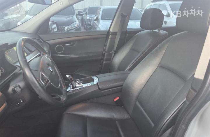 BMW Gran Turismo (GT) 30d xDrive F07 13 year ~ 8