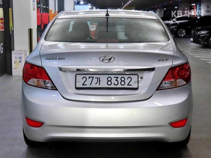 Hyundai Accent New 1.4 VVT Premier 6