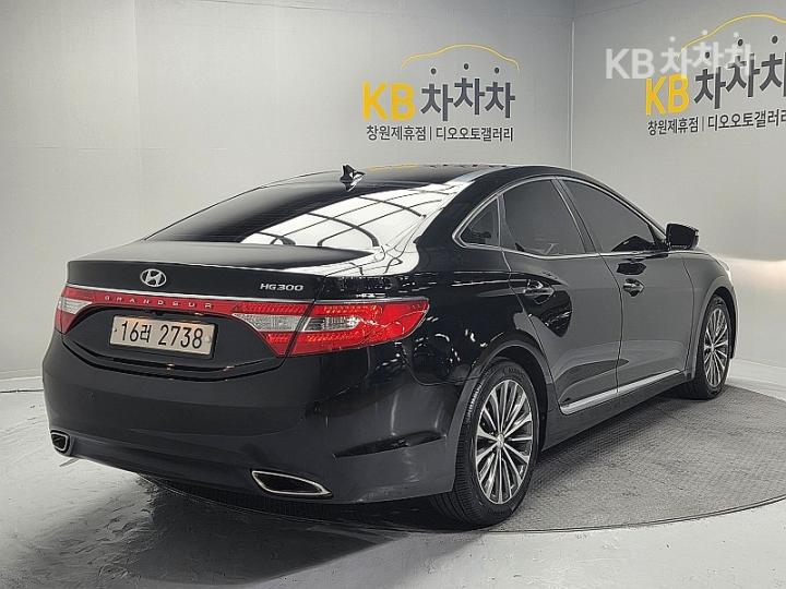Hyundai Grandeur HG HG300 Premium 6